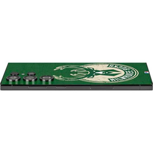 NBA Milwaukee Bucks Green Distressed Galaxy S25 Ultra Skin